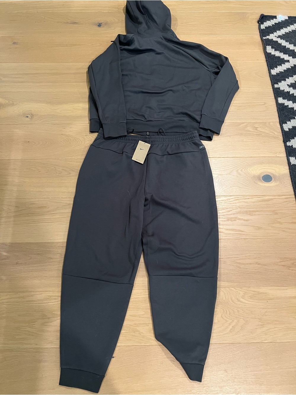 NWT-Nike charcoal Dri-FIT Full-Zip Hoodie & Joggers Set - Picture 6 of 14